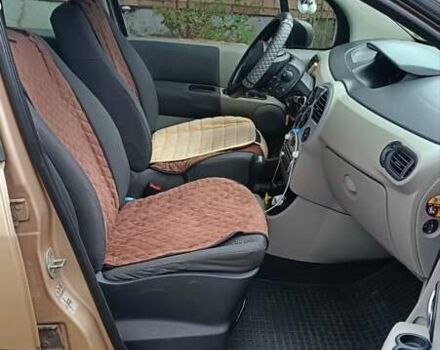 Желтый Рено Модус, объемом двигателя 1.6 л и пробегом 165 тыс. км за 5000 $, фото 15 на Automoto.ua