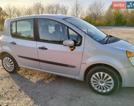 Серый Рено Модус, объемом двигателя 1.2 л и пробегом 200 тыс. км за 3800 $, фото 2 на Automoto.ua