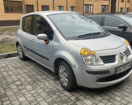 Серый Рено Модус, объемом двигателя 1.6 л и пробегом 240 тыс. км за 4000 $, фото 3 на Automoto.ua
