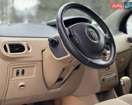 Серый Рено Модус, объемом двигателя 1.6 л и пробегом 170 тыс. км за 4650 $, фото 15 на Automoto.ua