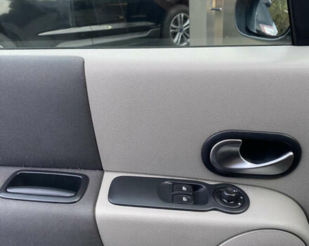 Сірий Рено Модус, об'ємом двигуна 1.6 л та пробігом 203 тис. км за 4500 $, фото 16 на Automoto.ua