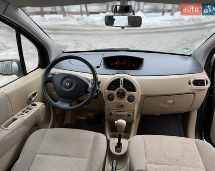 Серый Рено Модус, объемом двигателя 1.6 л и пробегом 170 тыс. км за 4650 $, фото 11 на Automoto.ua