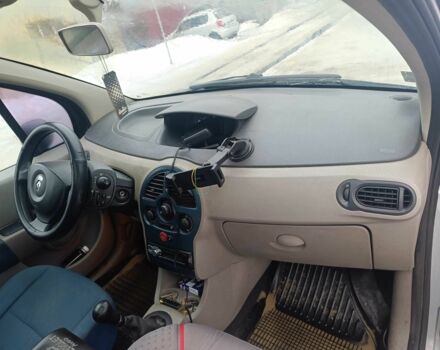 Серый Рено Модус, объемом двигателя 1.6 л и пробегом 240 тыс. км за 2000 $, фото 3 на Automoto.ua