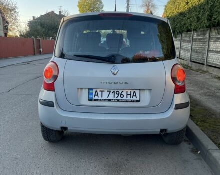 Серый Рено Модус, объемом двигателя 1.1 л и пробегом 96 тыс. км за 4700 $, фото 1 на Automoto.ua