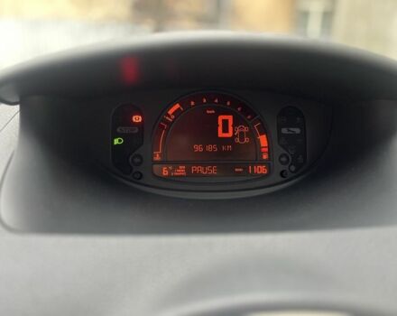 Серый Рено Модус, объемом двигателя 1.1 л и пробегом 96 тыс. км за 4700 $, фото 3 на Automoto.ua