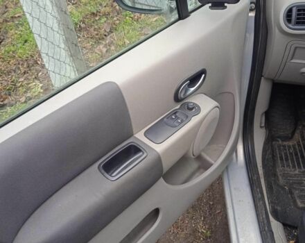 Серый Рено Модус, объемом двигателя 1.1 л и пробегом 204 тыс. км за 3300 $, фото 3 на Automoto.ua