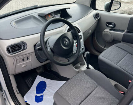 Серый Рено Модус, объемом двигателя 1.6 л и пробегом 230 тыс. км за 5600 $, фото 10 на Automoto.ua