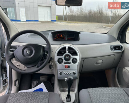 Серый Рено Модус, объемом двигателя 1.6 л и пробегом 230 тыс. км за 5600 $, фото 9 на Automoto.ua