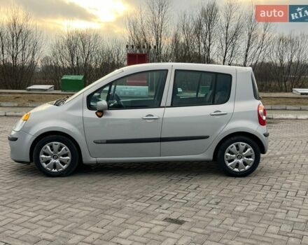 Серый Рено Модус, объемом двигателя 1.6 л и пробегом 230 тыс. км за 5300 $, фото 2 на Automoto.ua