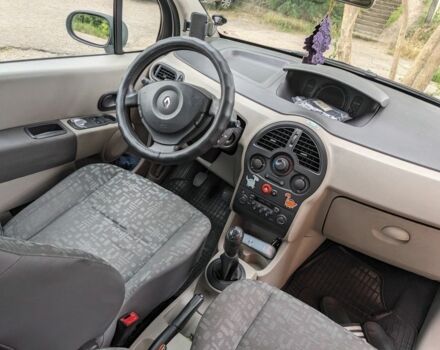 Сірий Рено Модус, об'ємом двигуна 1.5 л та пробігом 200 тис. км за 2300 $, фото 4 на Automoto.ua