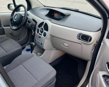 Серый Рено Модус, объемом двигателя 1.6 л и пробегом 230 тыс. км за 5300 $, фото 15 на Automoto.ua