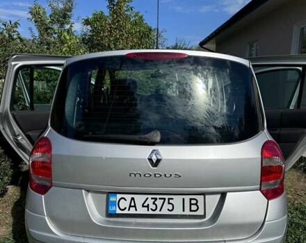 Серый Рено Модус, объемом двигателя 1.6 л и пробегом 205 тыс. км за 4700 $, фото 4 на Automoto.ua