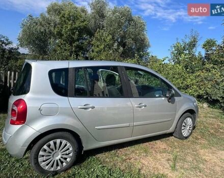 Серый Рено Модус, объемом двигателя 1.6 л и пробегом 205 тыс. км за 4700 $, фото 3 на Automoto.ua