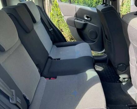 Серый Рено Модус, объемом двигателя 1.6 л и пробегом 205 тыс. км за 4700 $, фото 10 на Automoto.ua