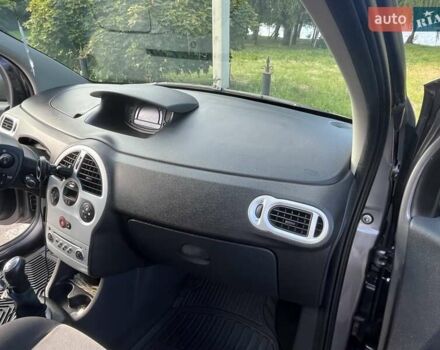 Серый Рено Модус, объемом двигателя 1.6 л и пробегом 142 тыс. км за 5800 $, фото 11 на Automoto.ua