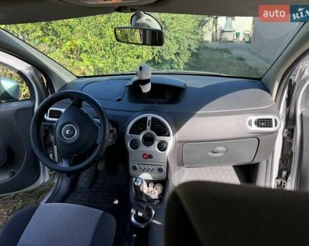 Серый Рено Модус, объемом двигателя 1.6 л и пробегом 205 тыс. км за 4700 $, фото 5 на Automoto.ua