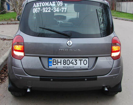Серый Рено Модус, объемом двигателя 1.5 л и пробегом 243 тыс. км за 6799 $, фото 8 на Automoto.ua