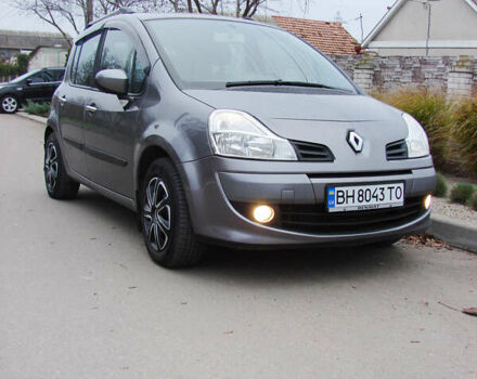 Серый Рено Модус, объемом двигателя 1.5 л и пробегом 243 тыс. км за 6799 $, фото 3 на Automoto.ua