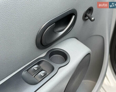 Сірий Рено Модус, об'ємом двигуна 1.5 л та пробігом 237 тис. км за 4550 $, фото 20 на Automoto.ua