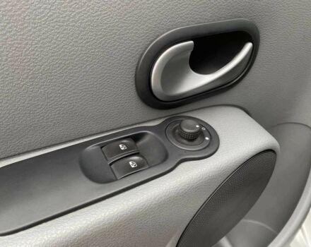 Серый Рено Модус, объемом двигателя 1.6 л и пробегом 196 тыс. км за 7400 $, фото 11 на Automoto.ua