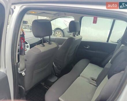 Сірий Рено Модус, об'ємом двигуна 1.15 л та пробігом 205 тис. км за 3750 $, фото 2 на Automoto.ua