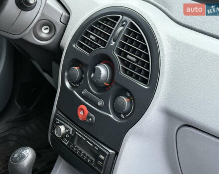 Сірий Рено Модус, об'ємом двигуна 1.5 л та пробігом 237 тис. км за 4550 $, фото 37 на Automoto.ua