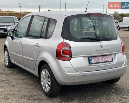 Сірий Рено Модус, об'ємом двигуна 1.6 л та пробігом 196 тис. км за 7400 $, фото 2 на Automoto.ua