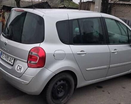 Серый Рено Модус, объемом двигателя 1.15 л и пробегом 200 тыс. км за 4979 $, фото 3 на Automoto.ua