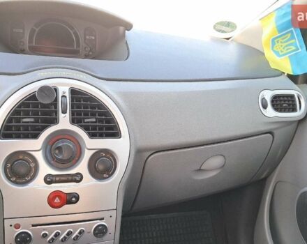 Сірий Рено Модус, об'ємом двигуна 1.5 л та пробігом 180 тис. км за 5300 $, фото 5 на Automoto.ua
