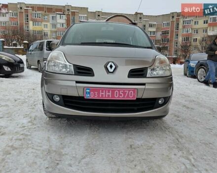 Серый Рено Модус, объемом двигателя 1.6 л и пробегом 199 тыс. км за 6950 $, фото 2 на Automoto.ua