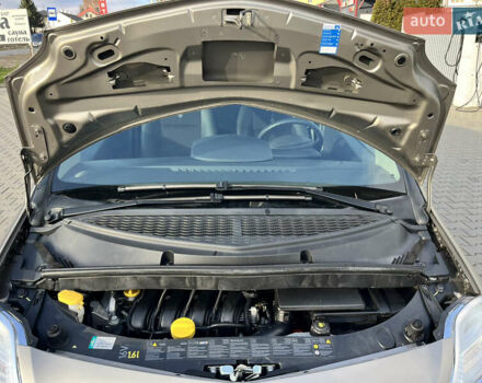 Сірий Рено Модус, об'ємом двигуна 1.6 л та пробігом 65 тис. км за 7400 $, фото 29 на Automoto.ua