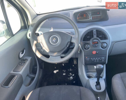 Серый Рено Модус, объемом двигателя 1.6 л и пробегом 110 тыс. км за 6950 $, фото 11 на Automoto.ua