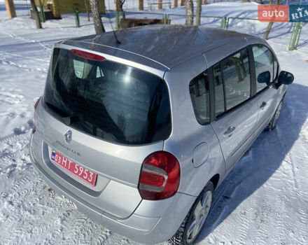 Серый Рено Модус, объемом двигателя 1.6 л и пробегом 110 тыс. км за 6950 $, фото 3 на Automoto.ua