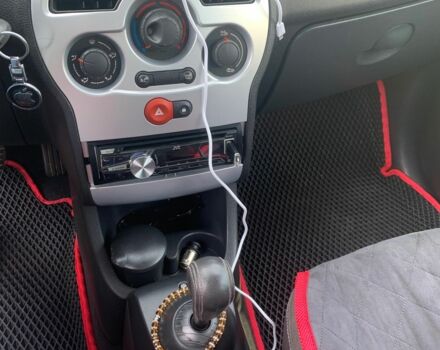 Серый Рено Модус, объемом двигателя 1.5 л и пробегом 253 тыс. км за 5500 $, фото 4 на Automoto.ua