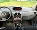 Серый Рено Модус, объемом двигателя 1.2 л и пробегом 306 тыс. км за 3900 $, фото 9 на Automoto.ua