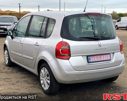 Серый Рено Модус, объемом двигателя 1.6 л и пробегом 196 тыс. км за 7400 $, фото 5 на Automoto.ua