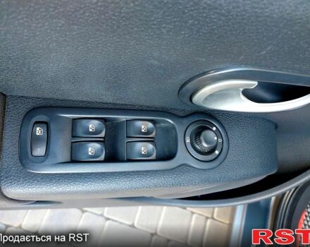 Серый Рено Модус, объемом двигателя 1.5 л и пробегом 243 тыс. км за 6800 $, фото 9 на Automoto.ua