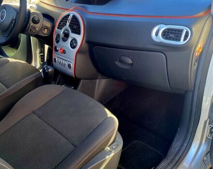 Серый Рено Модус, объемом двигателя 1.6 л и пробегом 178 тыс. км за 6700 $, фото 5 на Automoto.ua