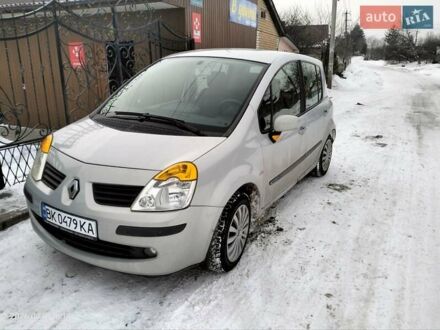 Серый Рено Модус, объемом двигателя 1.2 л и пробегом 200 тыс. км за 4300 $, фото 1 на Automoto.ua
