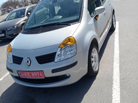 Рено Модус 2006 в Виннице на Automoto.ua Серый Рено Модус, объемом двигателя 0 л и пробегом 136 тыс. км за 5400 $, фото 1 на Automoto.ua