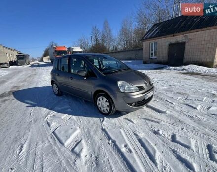 Серый Рено Модус, объемом двигателя 1.6 л и пробегом 157 тыс. км за 5500 $, фото 1 на Automoto.ua
