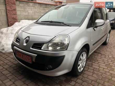 Серый Рено Модус, объемом двигателя 1.6 л и пробегом 230 тыс. км за 6300 $, фото 1 на Automoto.ua