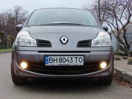Серый Рено Модус, объемом двигателя 1.5 л и пробегом 243 тыс. км за 6799 $, фото 1 на Automoto.ua