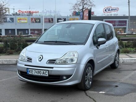 Серый Рено Модус, объемом двигателя 1.1 л и пробегом 200 тыс. км за 5450 $, фото 1 на Automoto.ua