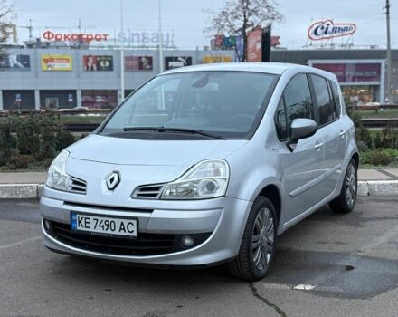 Серый Рено Модус, объемом двигателя 1.1 л и пробегом 200 тыс. км за 5450 $, фото 1 на Automoto.ua