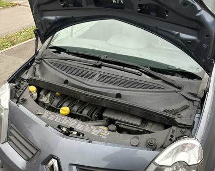 Синий Рено Модус, объемом двигателя 1.6 л и пробегом 181 тыс. км за 6250 $, фото 16 на Automoto.ua