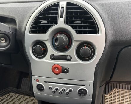 Синий Рено Модус, объемом двигателя 1.6 л и пробегом 159 тыс. км за 6150 $, фото 17 на Automoto.ua