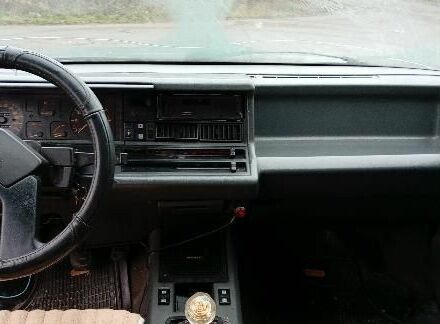 Серый Рено Невада, объемом двигателя 2 л и пробегом 99 тыс. км за 591 $, фото 2 на Automoto.ua