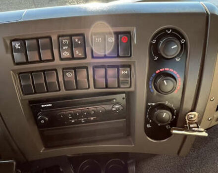 Белый Рено Премиум, объемом двигателя 7 л и пробегом 125 тыс. км за 57700 $, фото 49 на Automoto.ua