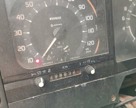 Белый Рено Премиум, объемом двигателя 11.1 л и пробегом 298 тыс. км за 11700 $, фото 10 на Automoto.ua